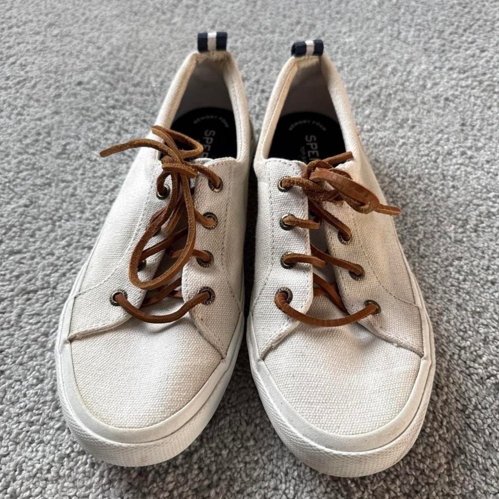 Sperry Women's Size 7 Low Sneakers Eyelets Lace Up